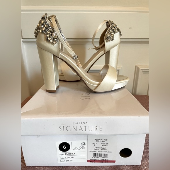 Signature Shoes - NWT Galina Signature Off White with Rhinestones Size 6 Heels